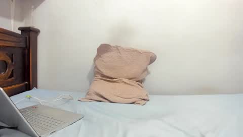 Snapshot of liam_orion chatting on September 2025 12:57:02 AM LIAM online show from September 2025 12:57:02 AM