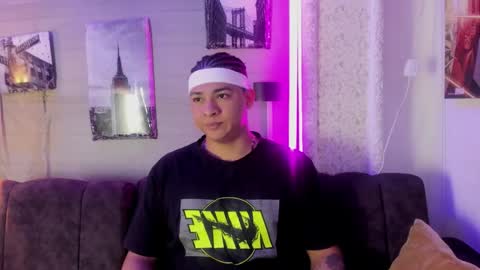 liam online show from November 2025 12:30:01 PM