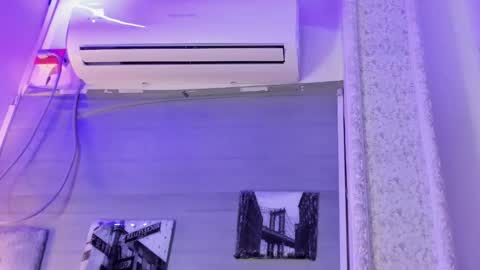 liam online show from December 2025 12:32:01 PM