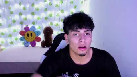 Snapshot of liam_ruiz_ chatting on January 2025 10:59:01 PM Liam online show from January 2025 10:59:01 PM