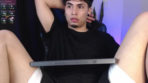 Snapshot of liam_ruiz_ chatting on September 2025 05:32:01 AM Liam online show from September 2025 05:32:01 AM