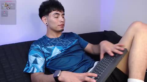 Snapshot of liam_ruiz_ chatting on October 2025 02:11:02 AM Liam online show from October 2025 02:11:02 AM