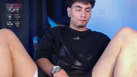 Snapshot of liam_ruiz_ chatting on November 2025 12:32:01 AM Liam online show from November 2025 12:32:01 AM