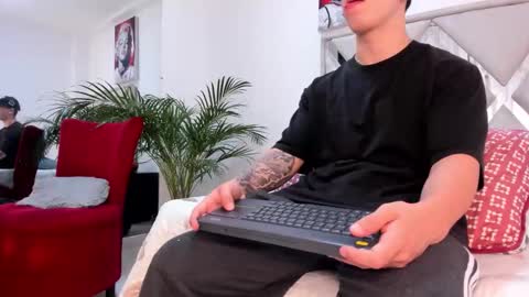 Call me Lian online show from February 2026 12:04:02 PM