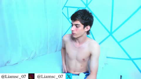 Snapshot of liam_scott77 chatting on April 2026 01:08:01 AM Liam scott77 online show from April 2026 01:08:01 AM