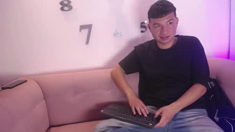 Liam  online show from February 2026 03:26:02 PM