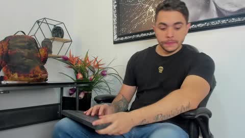 Liam online show from January 2025 12:02:02 PM