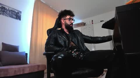 Liam online show from February 2026 07:29:02 AM