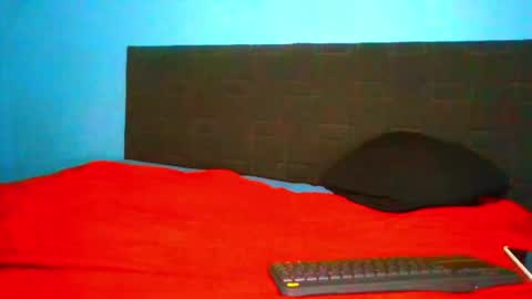 liam davies online show from October 2025 01:28:02 AM