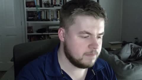 Liam Fox online show from November 2025 02:17:02 AM