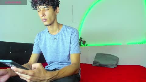 Snapshot of liammendoza98 chatting on May 2026 12:02:01 PM LIAM KAI online show from May 2026 12:02:01 PM