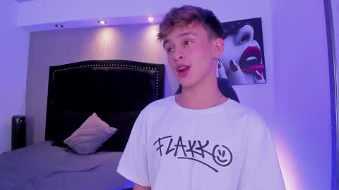 liam online show from April 2026 04:46:02 AM