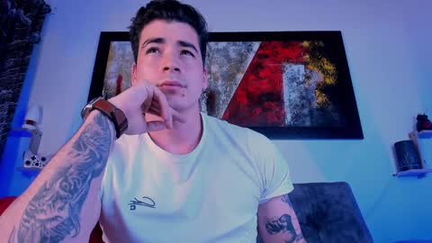 liamwyatt_ online show from December 2024 03:44:01 AM