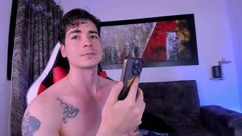 liamwyatt_ online show from September 2025 03:32:02 AM