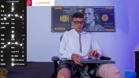 Snapshot of lian_23_ chatting on January 2025 11:51:02 PM online show from January 2025 11:51:02 PM