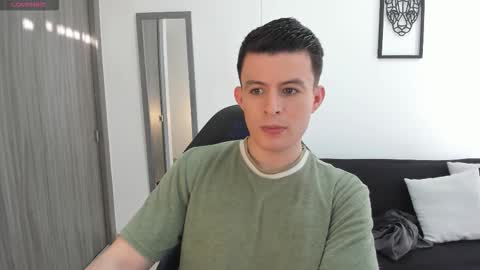 lian_eathan online show from October 2025 08:55:02 PM