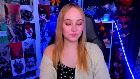 Snapshot of liana_bright chatting on December 2024 02:02:02 AM Liana online show from December 2024 02:02:02 AM