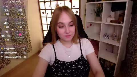 Snapshot of liana_bright chatting on January 2025 05:19:02 AM Liana online show from January 2025 05:19:02 AM