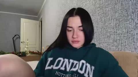 liana_diva online show from December 2025 06:23:01 PM