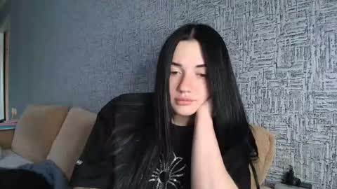 liana_diva online show from April 2026 01:27:02 PM