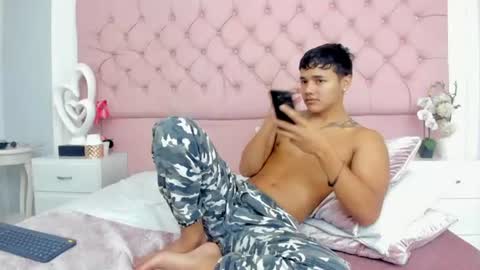 Lian  online show from July 2026 07:09:01 PM