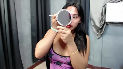 Snapshot of liane_mei chatting on November 2025 11:25:02 PM Liane online show from November 2025 11:25:02 PM