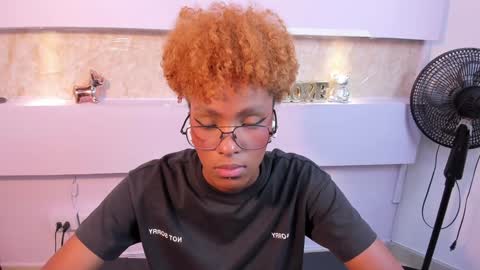 LiannaDixon online show from December 2024 02:22:01 PM