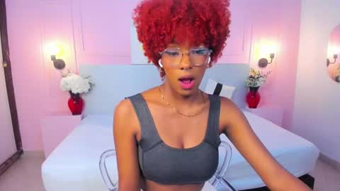 LiannaDixon online show from January 2025 01:58:01 PM