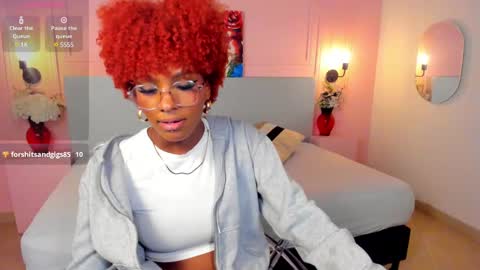 LiannaDixon online show from February 2025 04:03:01 PM