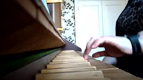 liaorgel online show from February 2025 12:17:01 PM