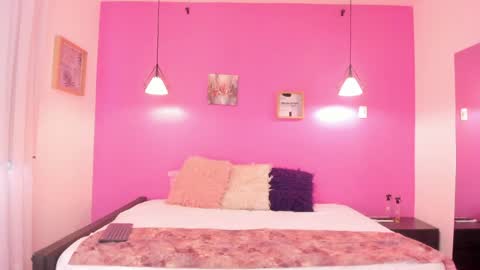 Snapshot of liapinket chatting on April 2026 12:43:01 PM liapinket online show from April 2026 12:43:01 PM