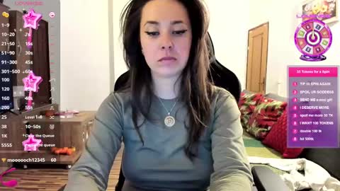 LiaQuinn online show from February 2025 05:58:01 PM