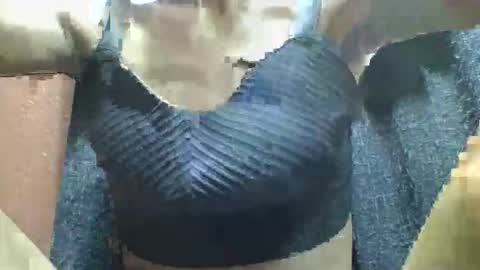 liaraisha online show from November 2025 03:01:02 PM