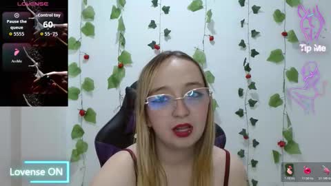 Lia Roberts online show from February 2026 02:40:01 AM