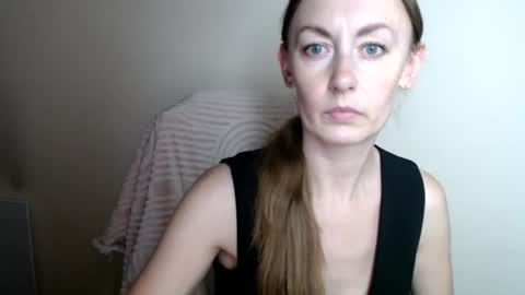 Snapshot of liasais_ chatting on June 2026 11:58:02 AM Lia online show from June 2026 11:58:02 AM