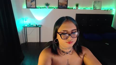 Snapshot of liascarlett chatting on December 2024 11:18:02 AM LiaScarlett online show from December 2024 11:18:02 AM