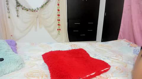 Lia online show from February 2025 03:05:01 PM