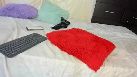 Lia online show from October 2025 11:51:02 AM