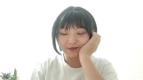 Molly online show from May 2026 04:34:02 PM