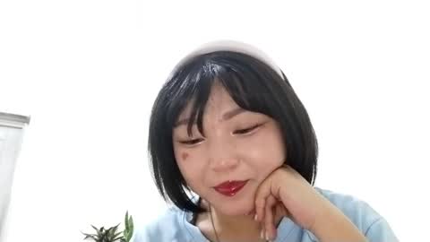 Molly online show from May 2026 04:23:02 PM