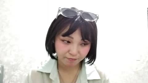 Molly online show from May 2026 02:54:01 PM