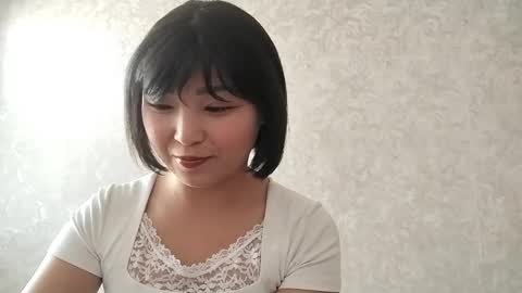 Snapshot of libbiepostlethwaite chatting on June 2026 12:30:01 PM Molly online show from June 2026 12:30:01 PM