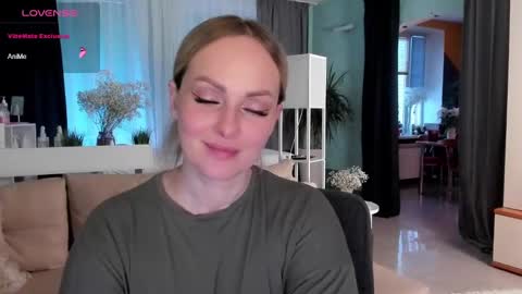 Snapshot of libby_nora chatting on January 2025 12:40:01 PM Libby online show from January 2025 12:40:01 PM