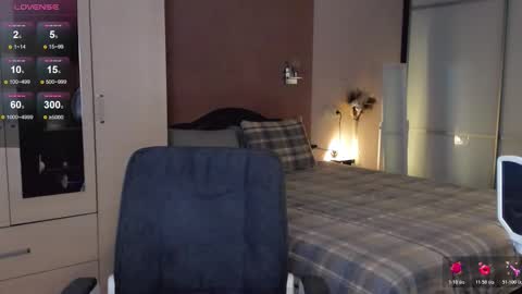 Snapshot of libby_nora chatting on November 2025 10:27:01 AM Libby online show from November 2025 10:27:01 AM