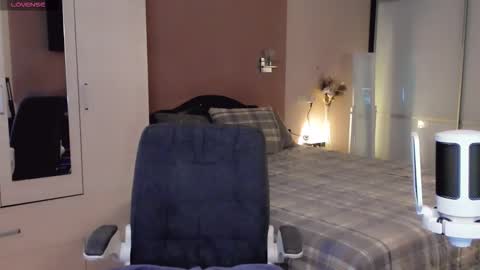 Snapshot of libby_nora chatting on November 2025 09:08:02 AM Libby online show from November 2025 09:08:02 AM