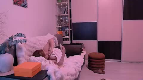 libra_mia online show from September 2025 05:36:01 PM