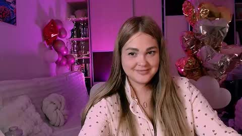 libra_mia online show from October 2025 07:14:02 PM