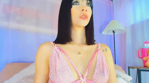 Valentina Hall online show from May 2026 11:40:01 AM