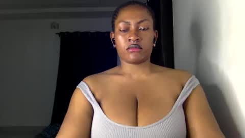 Snapshot of lick_my_pussyyy226651 chatting on October 2025 10:17:01 PM caira online show from October 2025 10:17:01 PM