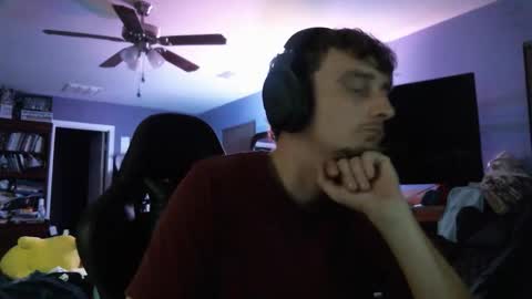 Snapshot of lickinchocolate chatting on April 2026 07:45:01 AM cutiepie101 online show from April 2026 07:45:01 AM